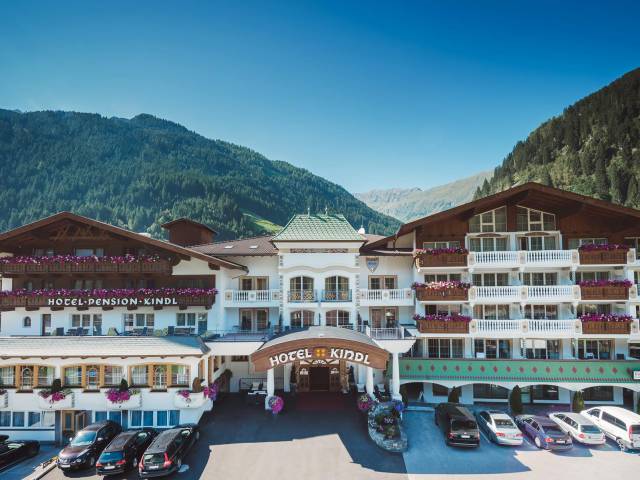 Hotel Kindl im Stubaital Tirol Außenansicht