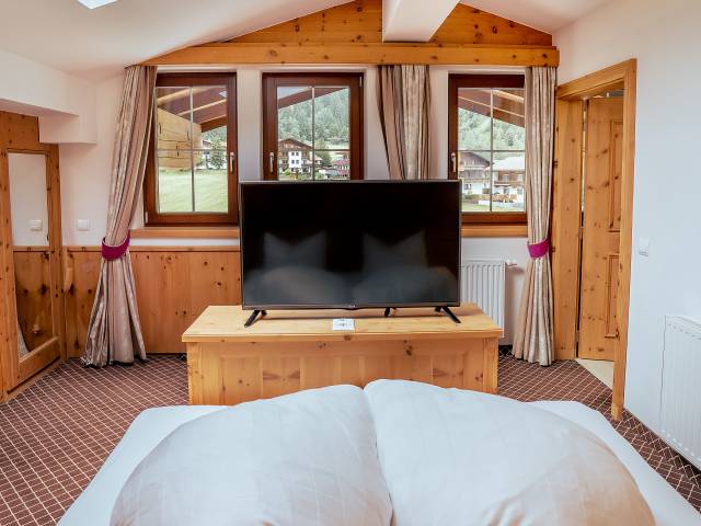 Hotel Kindl Zimmer mit Fernseher