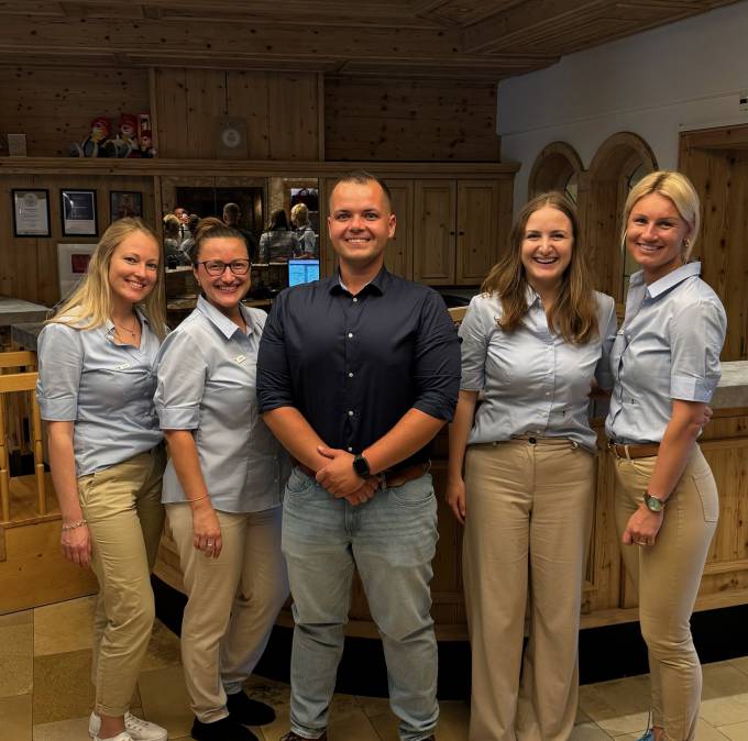 Hotel Kindl Team Rezeption