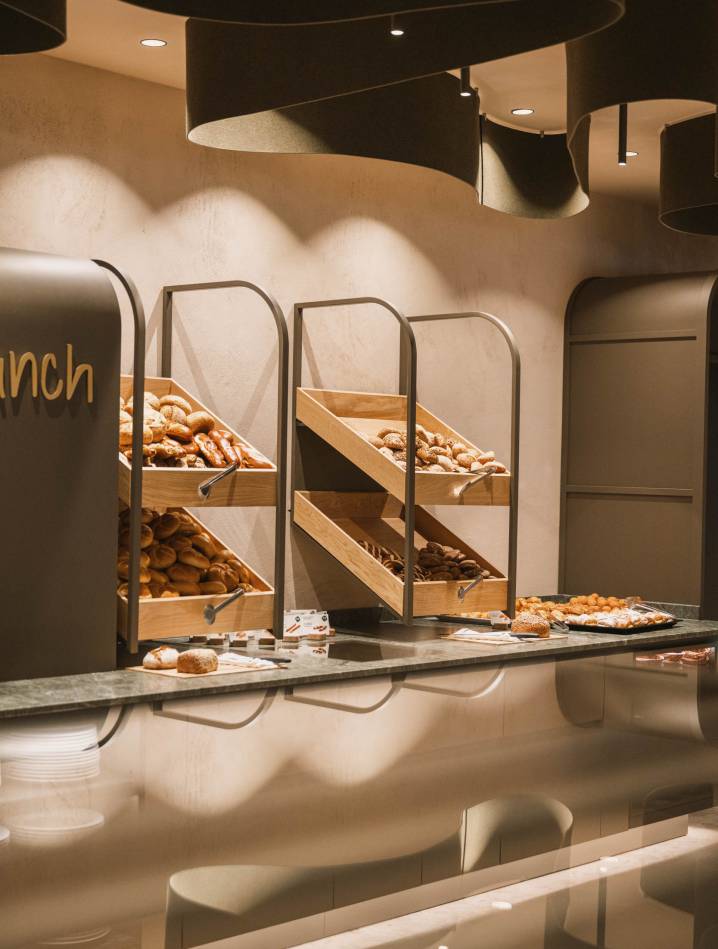 Well-catered for, the whole day: Mhmmm, how delicious! - Alpenhotel Kindl