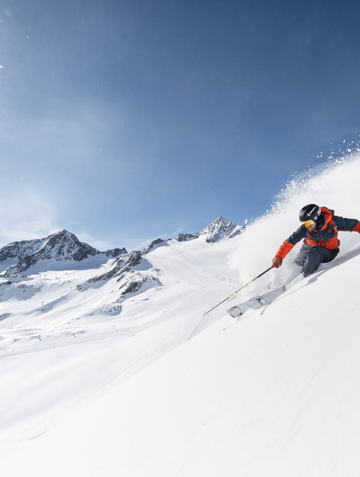 From beginner’s lift to downhill runs: Skiing at the Stubai Glacier - Alpenhotel Kindl