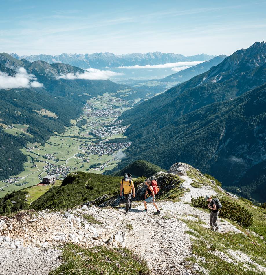 En route in the Stubai Alps: Mountaineering - Alpenhotel Kindl